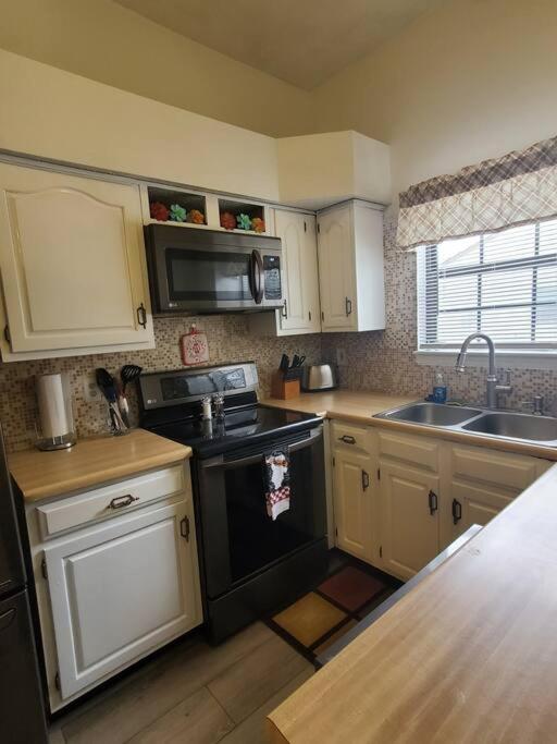 Cozy Indy Home Indianapolis Bagian luar foto