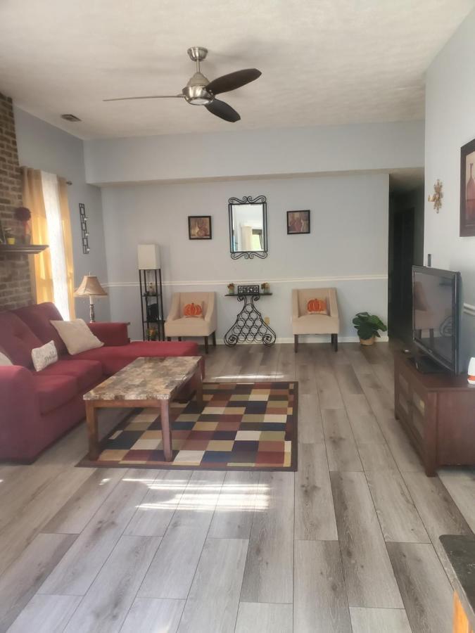 Cozy Indy Home Indianapolis Bagian luar foto